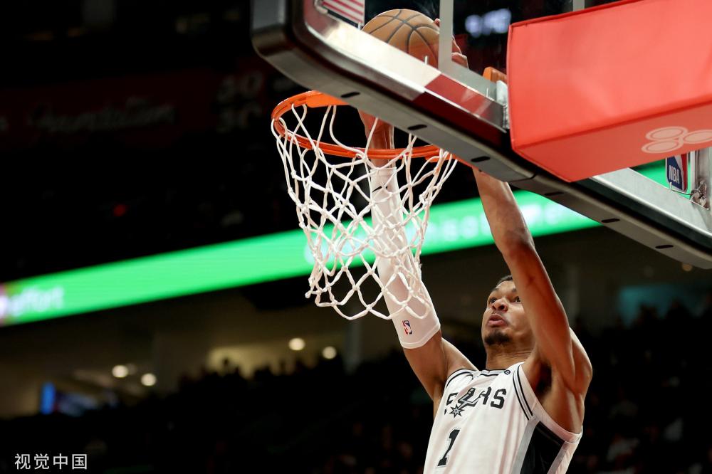 他在场上的 他在场上的